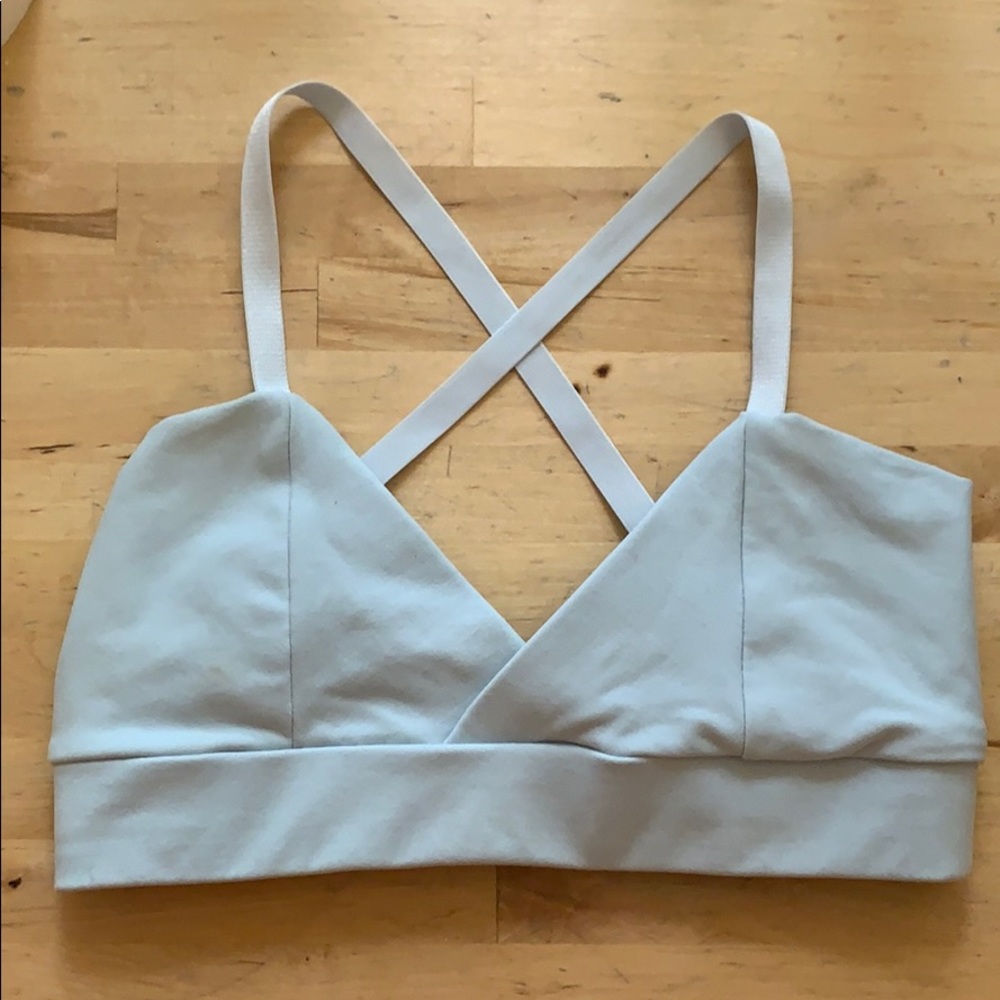 Live The Process V Sports Bra